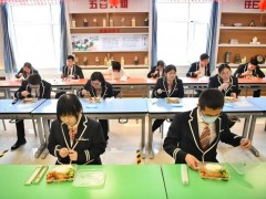 北京学校食堂不得制售冷食生食 疫情期间九成受访者改变了饮食习惯