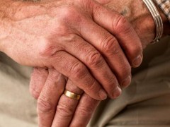 今年各地养老金调整落地:何时发放到位?哪里涨的最多?哪类